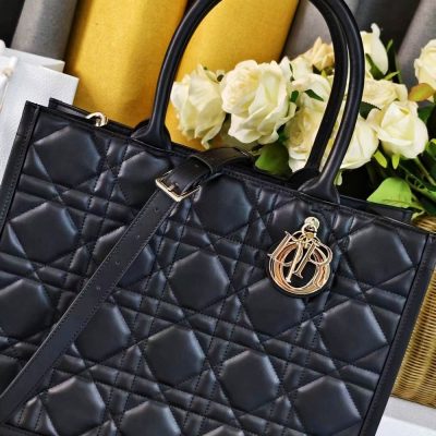 Túi Dior Bag Book Tote màu đen Hàng Hiệu Siêu Cấp CD1001 14 dior bag book tote mau den (4)