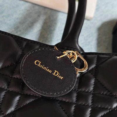 Túi Dior Bag Book Tote màu đen khóa vàng Hàng Hiệu CD1002 18 dior bag book tote mau den khoa vang (8)