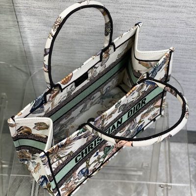 Túi Christian Dior Book Tote Rep 1:1 màu xanh Green họa tiết CD1004 13 tui christian dior book tote rep 1 1 (3)