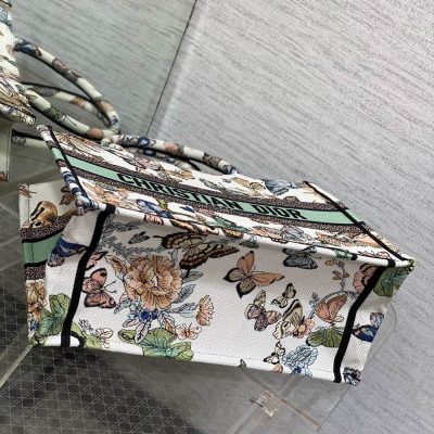 Túi Christian Dior Book Tote Rep 1:1 màu xanh Green họa tiết CD1004 17 tui christian dior book tote rep 1 1 (7)