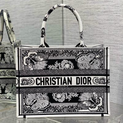 Túi Christian Dior Book Tote Rep 1:1 màu đen trắng họa tiết CD1008 12 tui christian dior book tote rep 1 1 mau den trang (2)