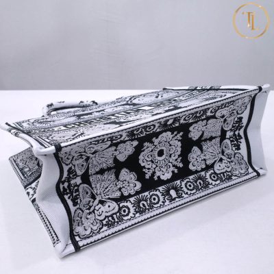 Túi Christian Dior siêu cấp 1:1 Book Tote ghi xám chữ đen CD009 11 tui christian dior sieu cap 1 1 book tote hoa tiet (1)