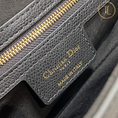 Túi Dior Lady yên ngựa màu đen Rep 1:1 da sần Hàng Hiệu DR101 13 tui dior lady mau den yen ngua rep 1 1 (2)