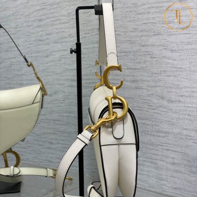 Túi Dior Lady yên ngựa màu trắng Rep 1:1 da sần Hàng Hiệu DR102 13 tui dior lady mau trang yen ngua rep 1 1 (2)
