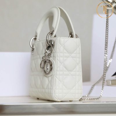 tui xach christian dior lady mau trang (6)