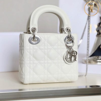 tui xach christian dior lady mau trang (9)