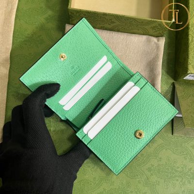 vi nu hang hieu gucci mau xanh la (2)