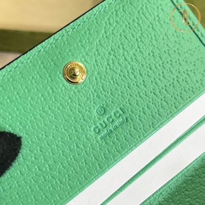 vi nu hang hieu gucci mau xanh la (9)