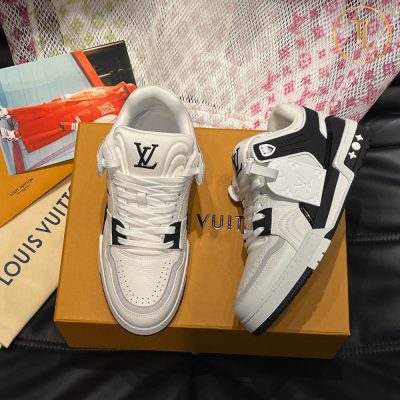 giay lv nam rep 1 1 trainer sneaker trang den (4)