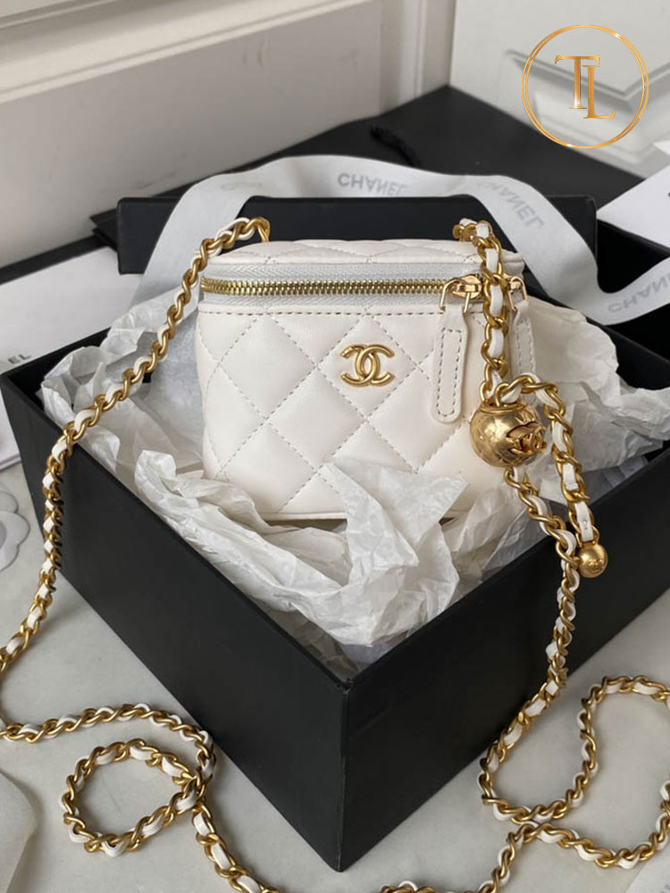 tui xach chanel trang vanity case