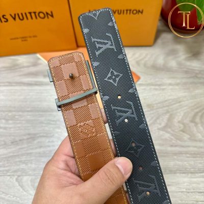 Thắt lưng Louis Vuitton 2 mặt đen nâu họa tiết mặt khóa màu đen hàng hiệu like auth LVD 64 8 belt louis vuitton (3)