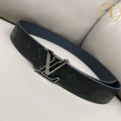 Thắt lưng Louis Vuitton màu đen dập họa tiết mặt khóa logo màu than chì hàng hiệu like auth LVD 62 9 belt louis vuitton (5)