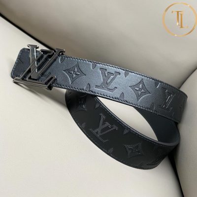 Thắt lưng Louis Vuitton màu đen dập họa tiết mặt khóa logo màu than chì hàng hiệu like auth LVD 62 11 belt louis vuitton (7)