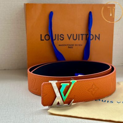 Thắt lưng Louis Vuitton nam màu cam in họa tiết logo mặt khóa phối màu LVD 23 10 that lung lv nam (4)
