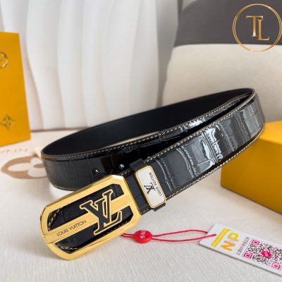 Thắt lưng Louis Vuitton màu đen dập vân cá sấu mặt khóa vàng logo đen hàng hiệu like auth LVD 96 7 that lung nam lv (2)