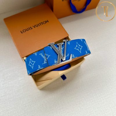 Thắt lưng Louis Vuitton màu xanh dương họa tiết trắng mặt nhiều màu hàng hiệu like auth LVD 76 9 that lung nam lv (3)