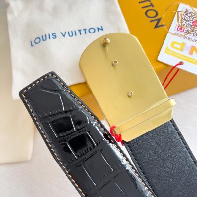 Thắt lưng Louis Vuitton màu đen dập vân cá sấu mặt khóa vàng logo đen hàng hiệu like auth LVD 96 9 that lung nam lv (4)