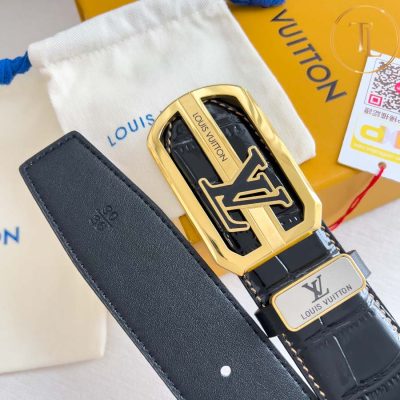 Thắt lưng Louis Vuitton màu đen dập vân cá sấu mặt khóa vàng logo đen hàng hiệu like auth LVD 96 10 that lung nam lv (5)