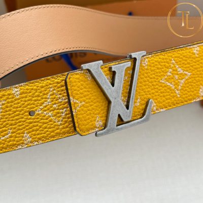 Thắt lưng Louis Vuitton màu vàng họa tiết trắng mặt nhiều màu hàng hiệu like auth LVD 75 10 that lung nam lv (8)