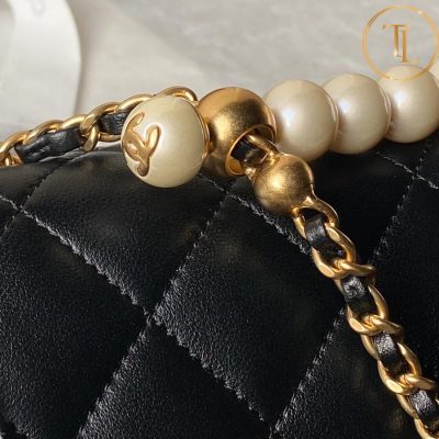 Túi xách đeo chéo Chanel nữ màu đen phối dây ngọc trai cận chính hãng CN77 10 tui chanel (7)