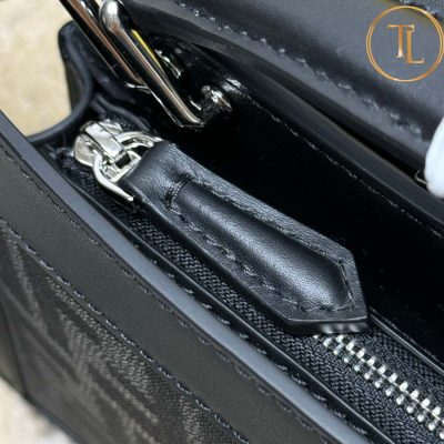 Túi xách đeo chéo Fendi nữ hàng hiệu siêu cấp màu đen khóa bạc FD08 9 tui fendi (3)