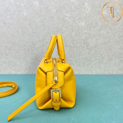 Túi xách đeo chéo Fendi nữ mini màu vàng hàng hiệu like auth FD22 10 tui fendi (7)