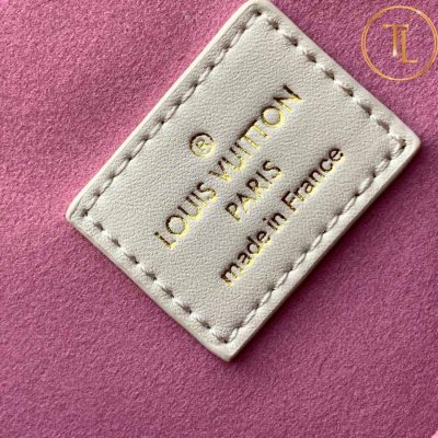 tui louis vuitton nu (4)