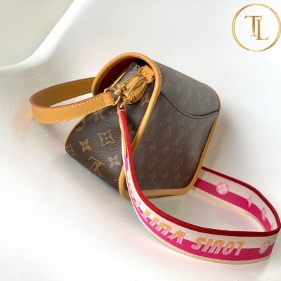 Túi xách đeo chéo Louis Vuitton màu nâu dây hồng hàng hiệu siêu cấp LV09 10 tui lv (6)
