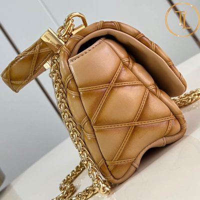 Túi xách đeo chéo Louis Vuitton màu nâu logo vàng hàng hiệu like auth LV19 10 tui lv (6)