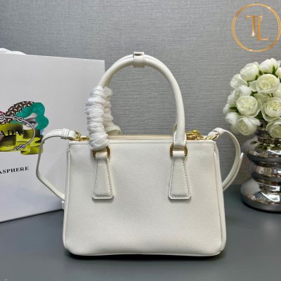 Túi xách đeo chéo Prada nữ màu trắng logo vàng hàng hiệu cận chính hãng PR009 7 tui prada (2)
