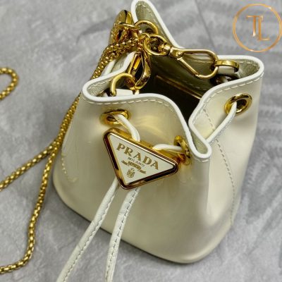 Túi đeo chéo Prada nữ màu trắng kem da bóng hàng hiệu like auth PR024 9 tui prada (2)