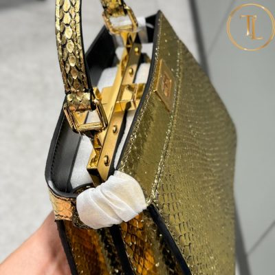 Túi xách Fendi họa tiết da cá sấu màu vàng bóng hàng hiệu like auth FD13 10 tui xach fendi (6)