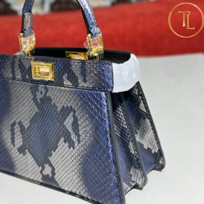 Túi xách Fendi họa tiết da rắn màu xanh dương phối xám hàng hiệu siêu cấp FD11 11 tui xach fendi (6)