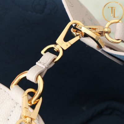 Túi xách đeo chéo Louis Vuitton màu xám dập logo hàng hiệu like auth LV15 10 tui xach lv (6)