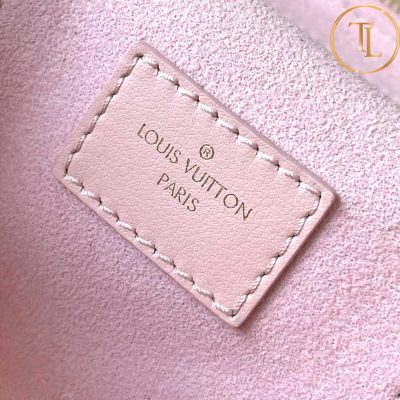 Túi xách đeo chéo Louis Vuitton màu hồng dập logo cận chính hãng LV43 10 tui xach lv (8)
