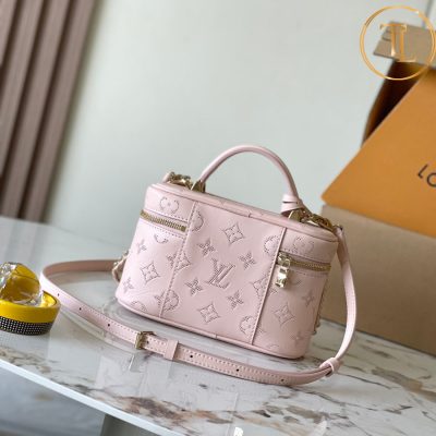 Túi xách đeo chéo Louis Vuitton màu hồng dập logo cận chính hãng LV43 11 tui xach lv (9)