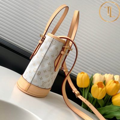 Túi xách đeo chéo Louis Vuitton màu be họa tiết hàng hiệu like auth LV26 9 tui xach nu lv (5)