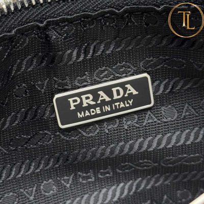 Túi xách kẹp nách nữ Prada hàng hiệu like auth màu đen tán đinh nổi bật PR028 9 tui xach nu prada (7)